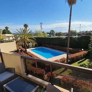 Appartement Superbe T2 - 200m De La - Piscine - Parking, Villeneuve-Loubet