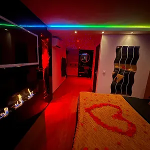 Appartement Loveroom - Spicy Love - Situee Entre Nice Et Cannes, Alpes Maritimes, Villeneuve-Loubet